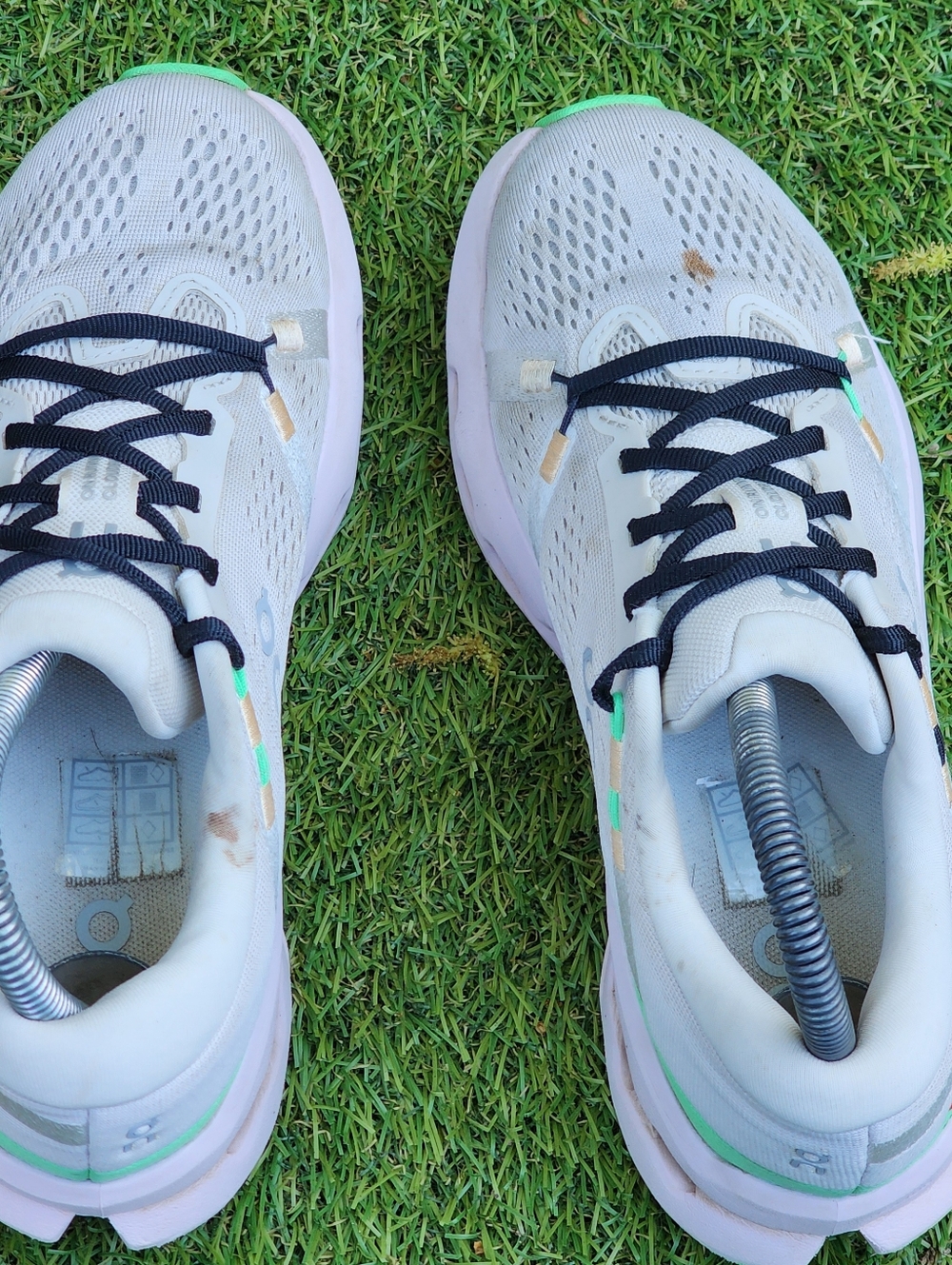 ON CLOUDSURFER - Womens Sneakers - SIZE 7.5 - ((Shoes Have Some Stain)) - Picture 8 of 11